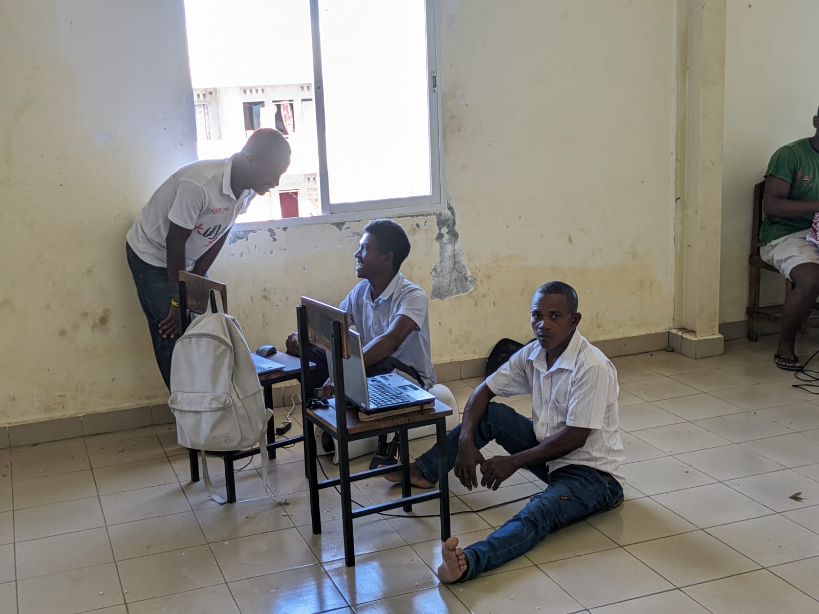 Rendez-vous avec le professeur Tahiry, directrice de l’hôpital de Tombohobé - Association OTM